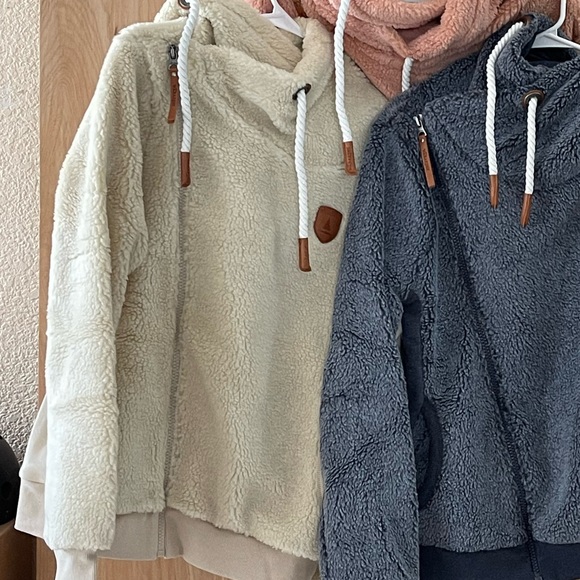 NWT Wanakome Ivory Bliss Sherpa Hoodie - Picture 2 of 2